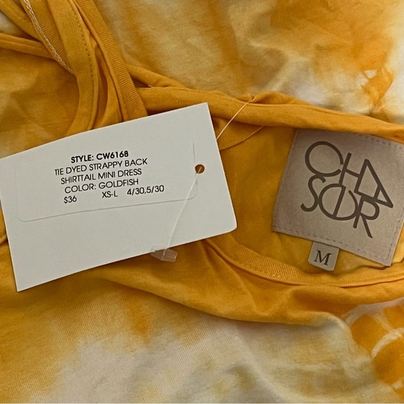 Chaser Tie Dyed Strappy Back Shirttail Mini Dress Goldfish Beach Summer Medium - Picture 8 of 13